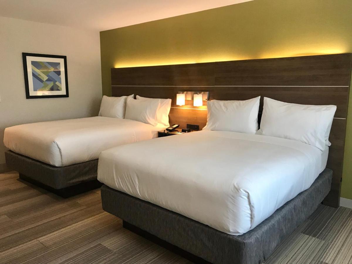 Holiday Inn Express & Suites Pasadena - Los Angeles By Ihg Buitenkant foto