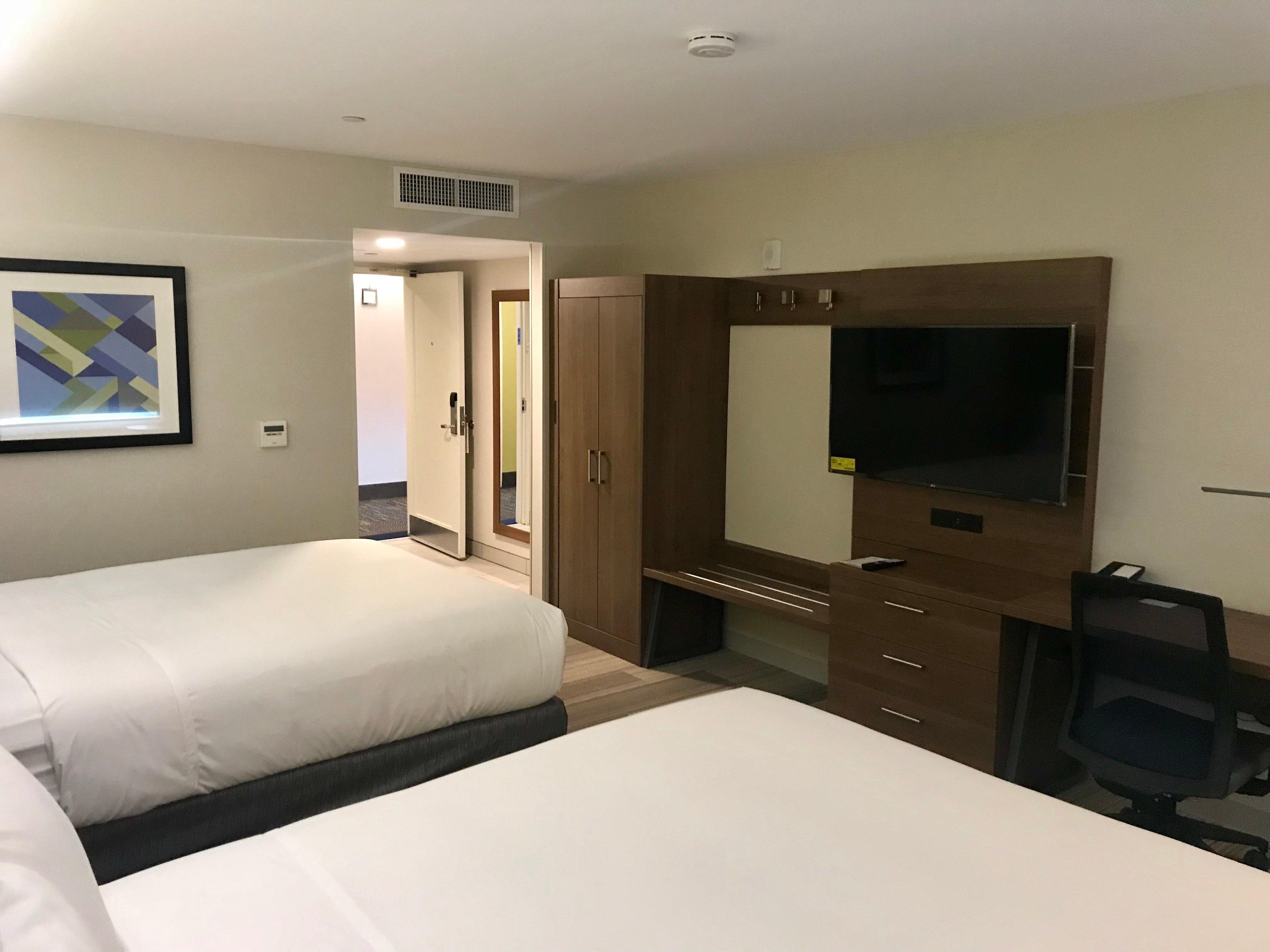 Holiday Inn Express & Suites Pasadena - Los Angeles By Ihg Buitenkant foto