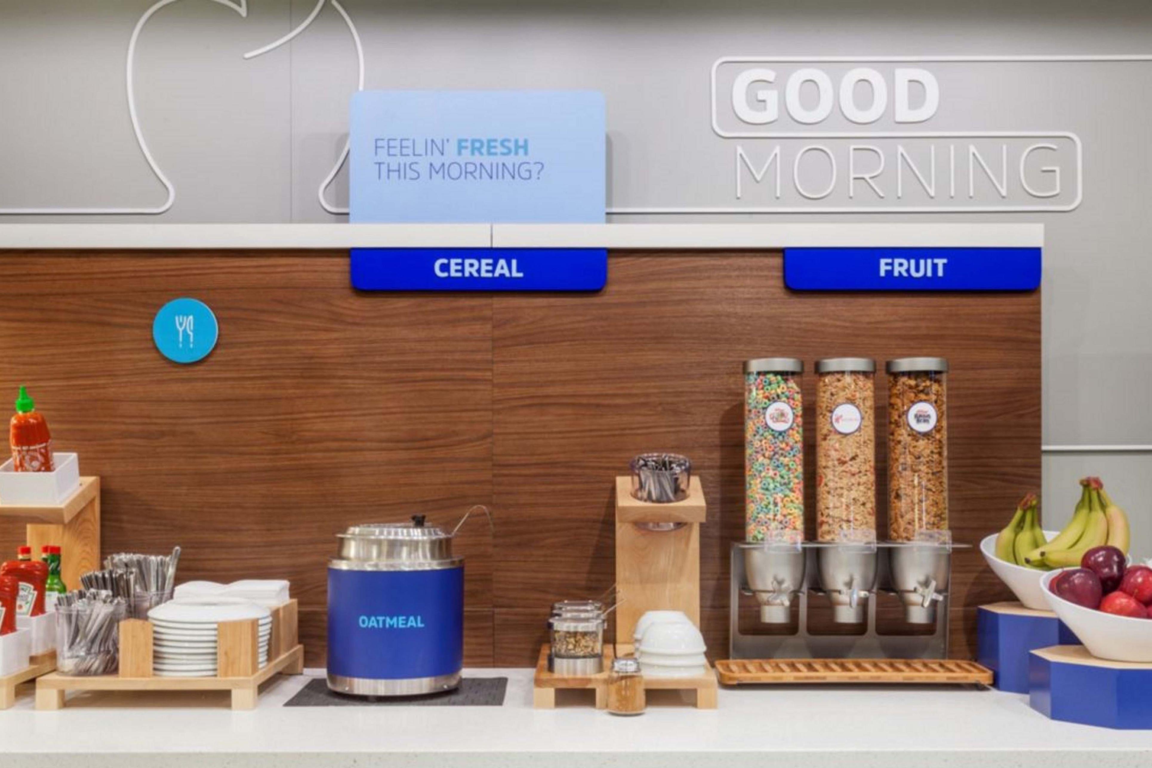 Holiday Inn Express & Suites Pasadena - Los Angeles By Ihg Buitenkant foto