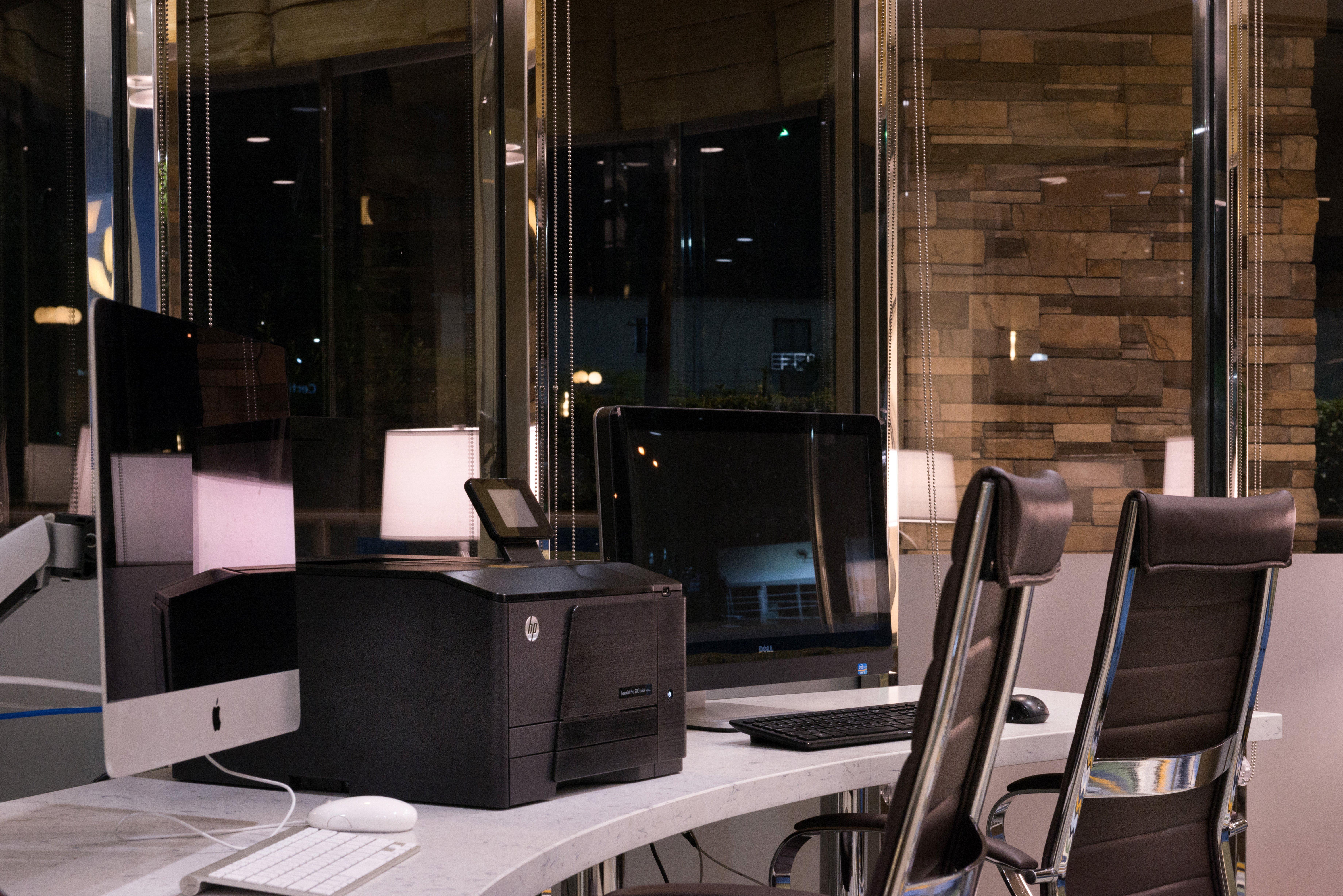 Holiday Inn Express & Suites Pasadena - Los Angeles By Ihg Buitenkant foto
