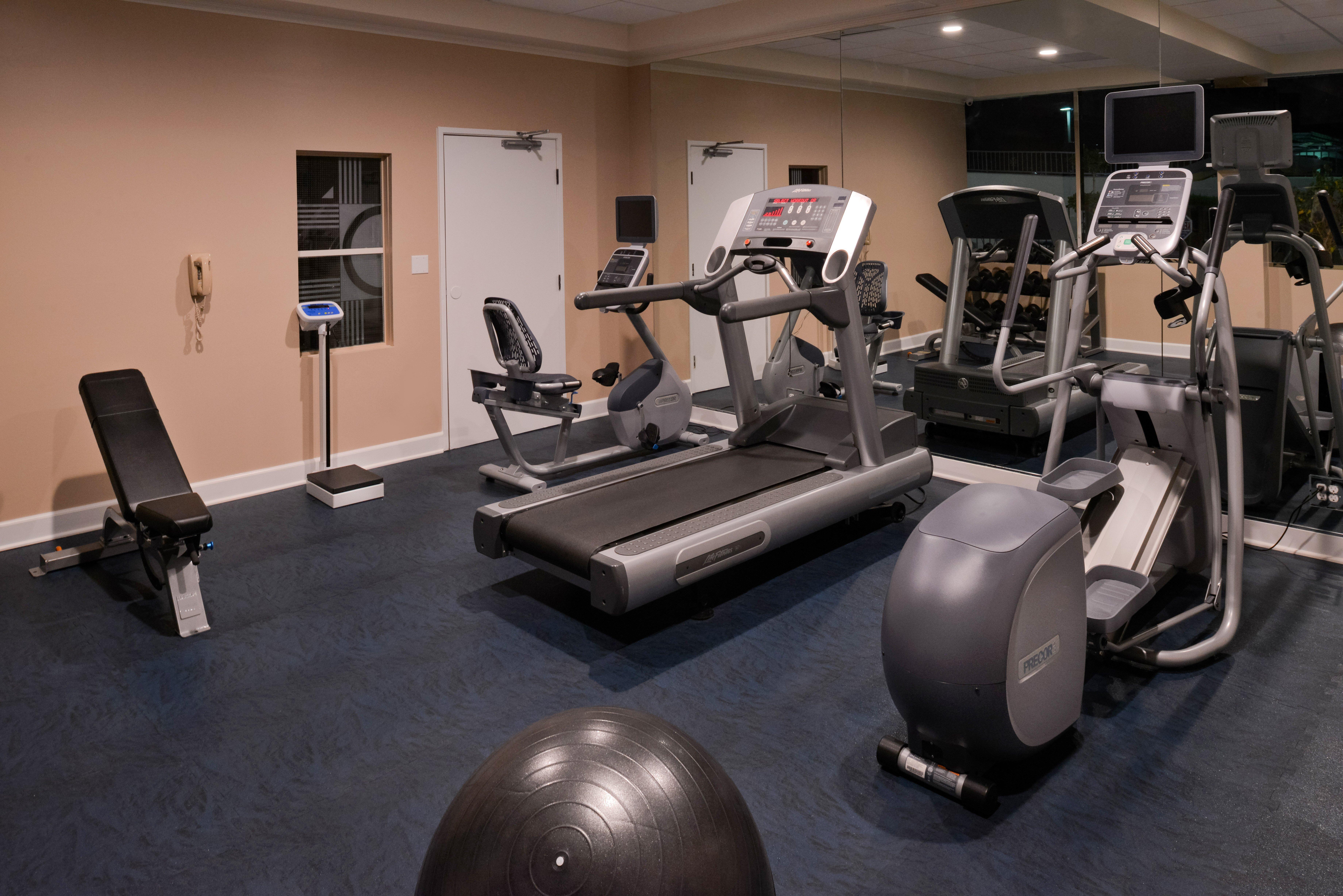 Holiday Inn Express & Suites Pasadena - Los Angeles By Ihg Buitenkant foto