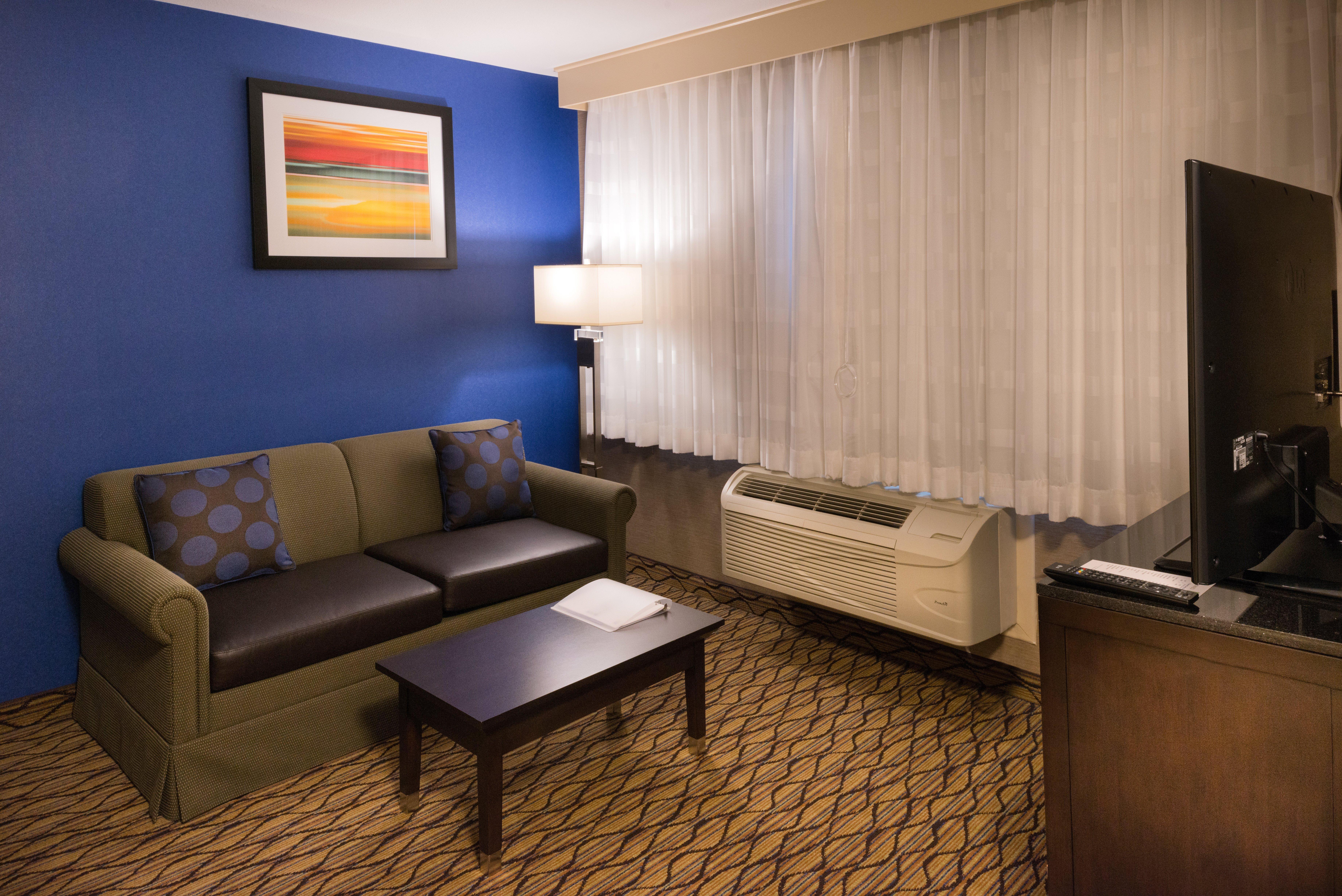 Holiday Inn Express & Suites Pasadena - Los Angeles By Ihg Buitenkant foto