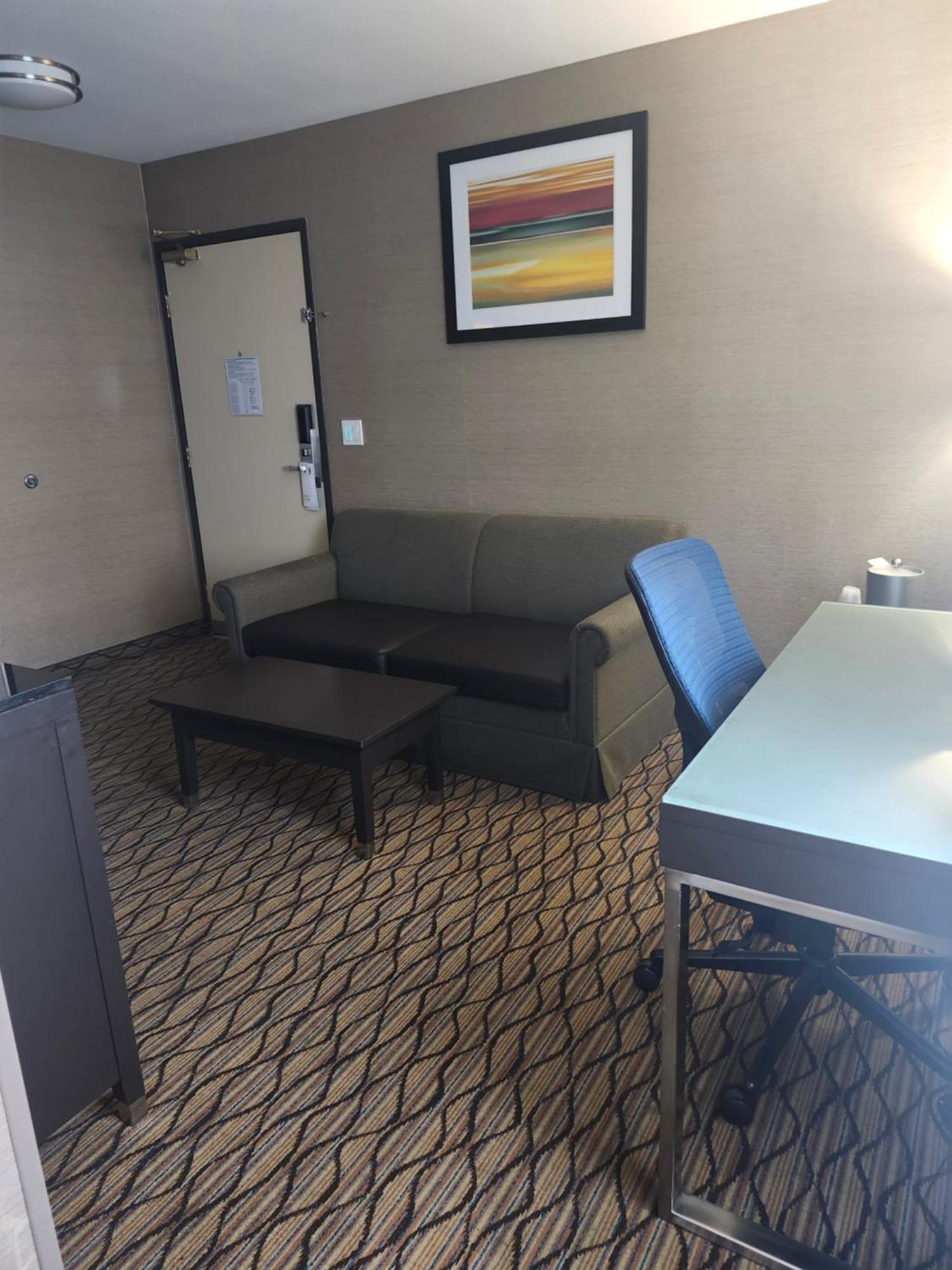 Holiday Inn Express & Suites Pasadena - Los Angeles By Ihg Buitenkant foto